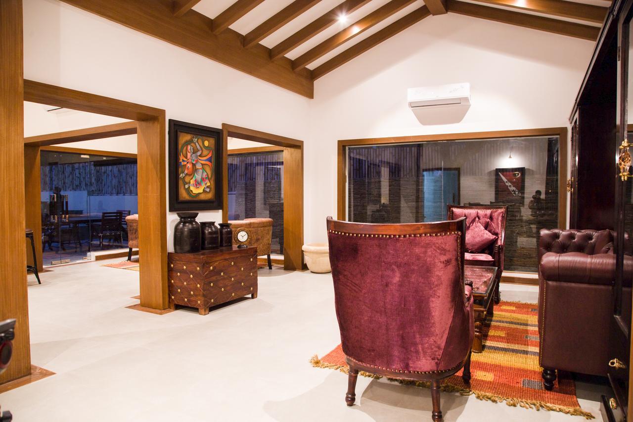 Miraaya Wellness And Golf Resort 치트완 외부 사진