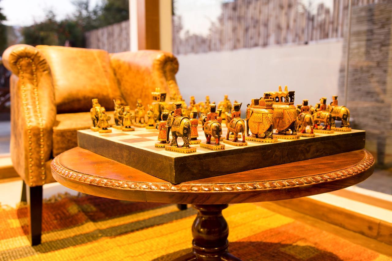 Miraaya Wellness And Golf Resort 치트완 외부 사진